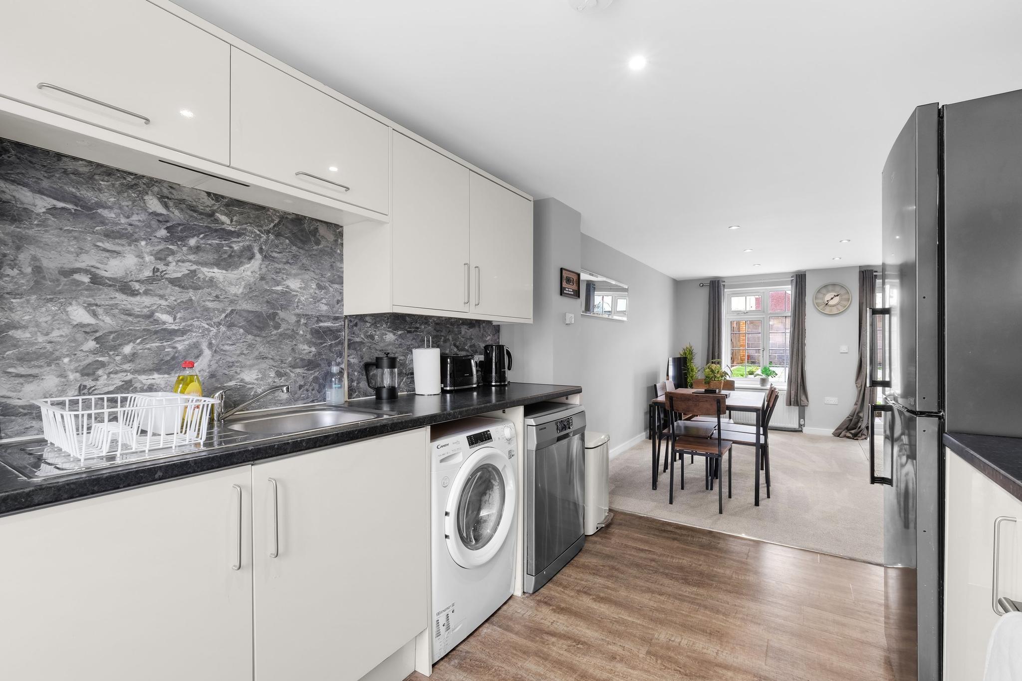 Dudley Gardens 3 Bedroom 1 Bathroom House6