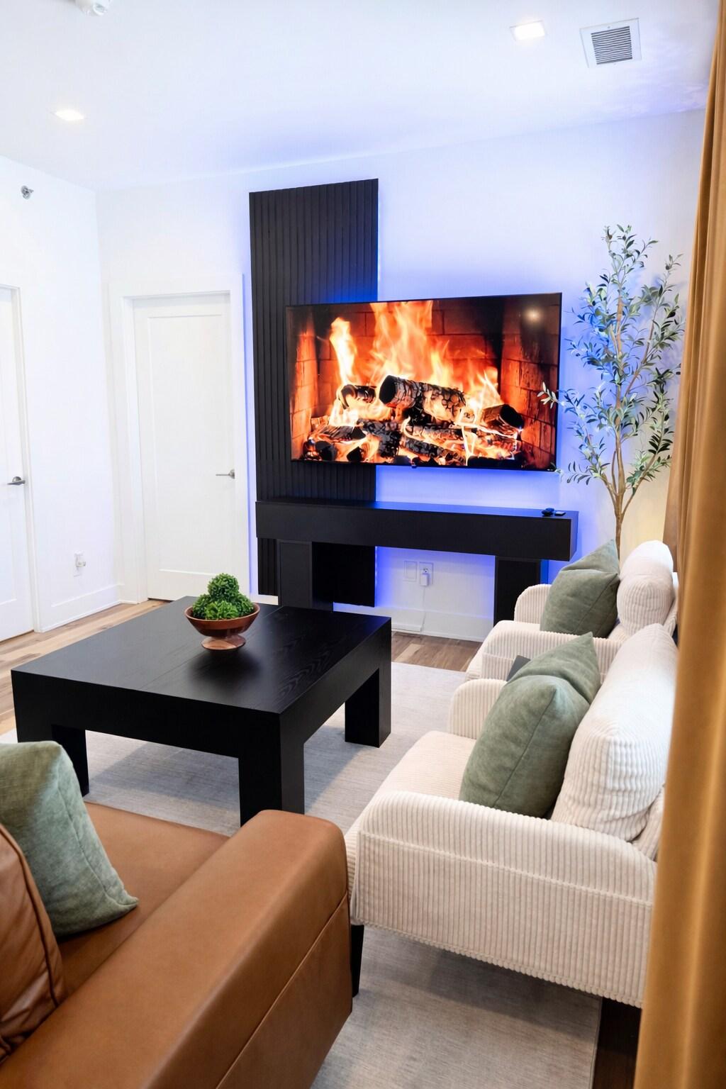The Opal Suite W/ Keyless Entry & Smoke Free Atmos