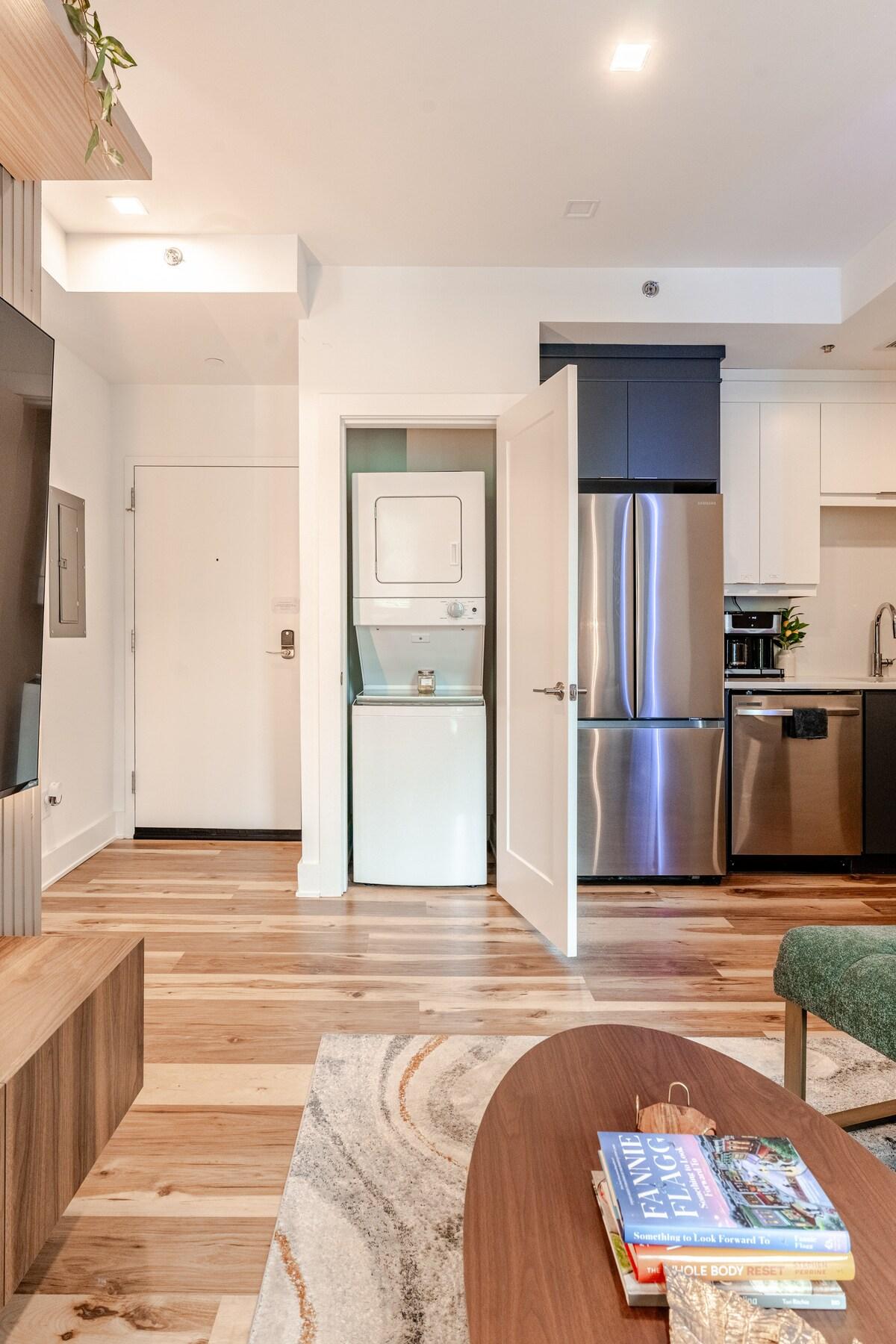 Luxe Suite | Comfort | King Bed | Free Parking4