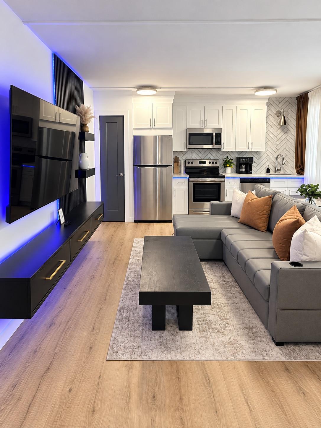 15 Min to Downtown | Mood Lighting | Free Parking