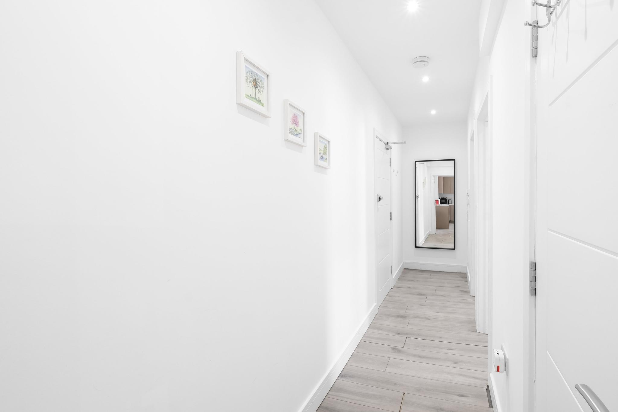 Modern 1 bedroom Apt. 07 Town Centre Camberley6