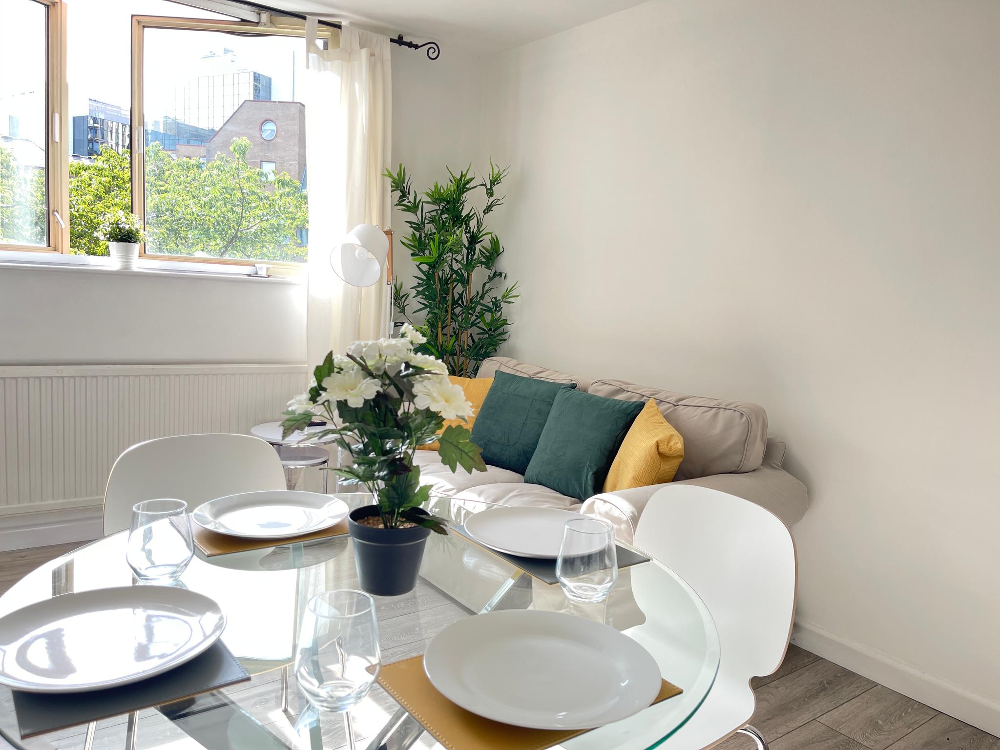 Tower Bridge City Haven King En-suite w/ Parking1