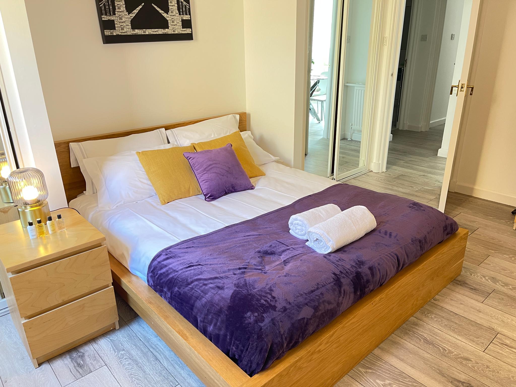 Tower Bridge City Haven King En-suite w/ Parking6
