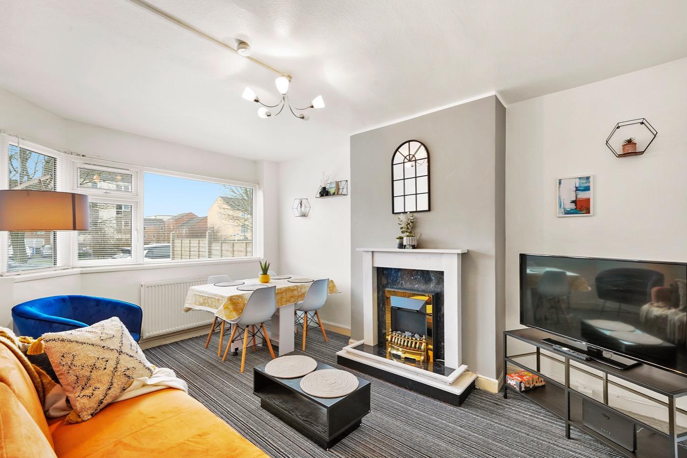 Business & Family Stays-2 Bed-Parking x2 & Garden1