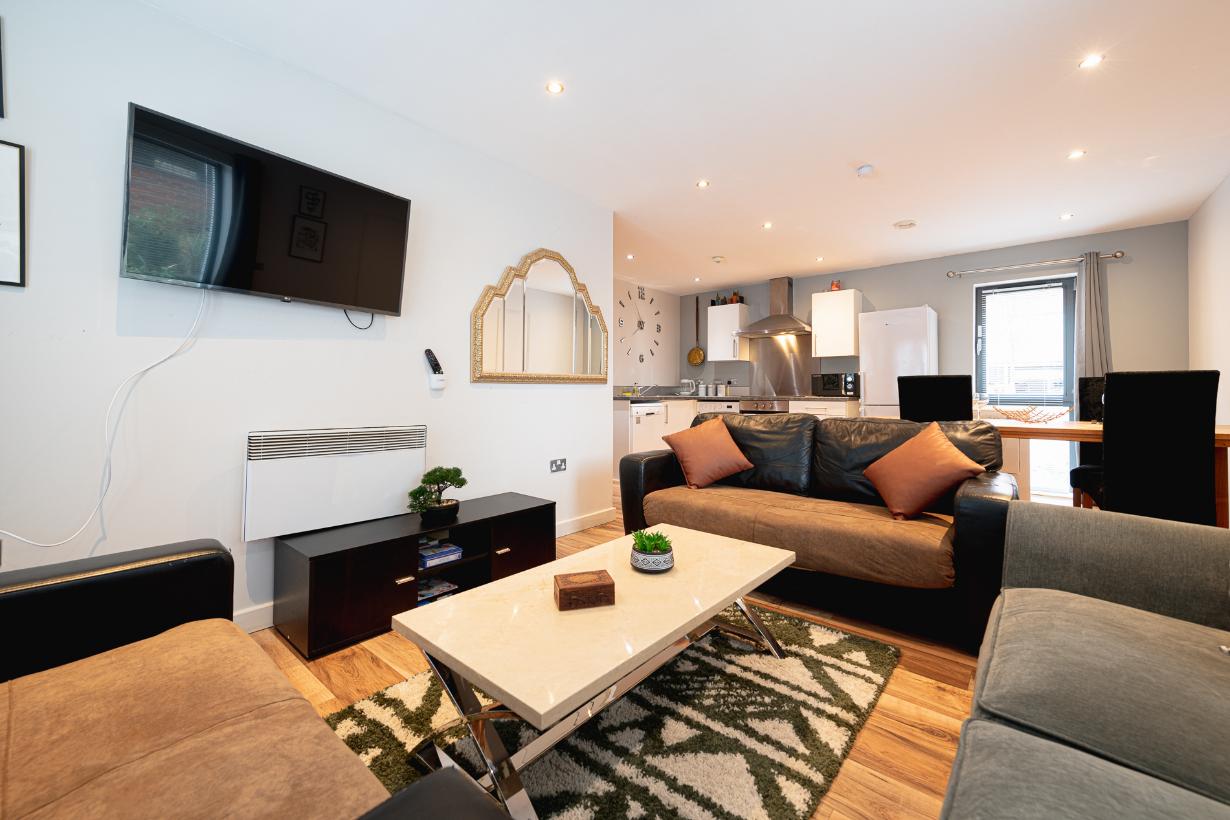 2 Bed Step-Free City Centre Apartment1