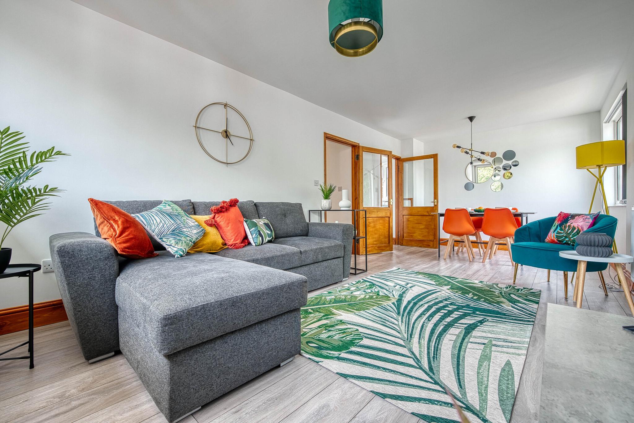 Abbey Court 2 Bedroom Coventry Apartment1