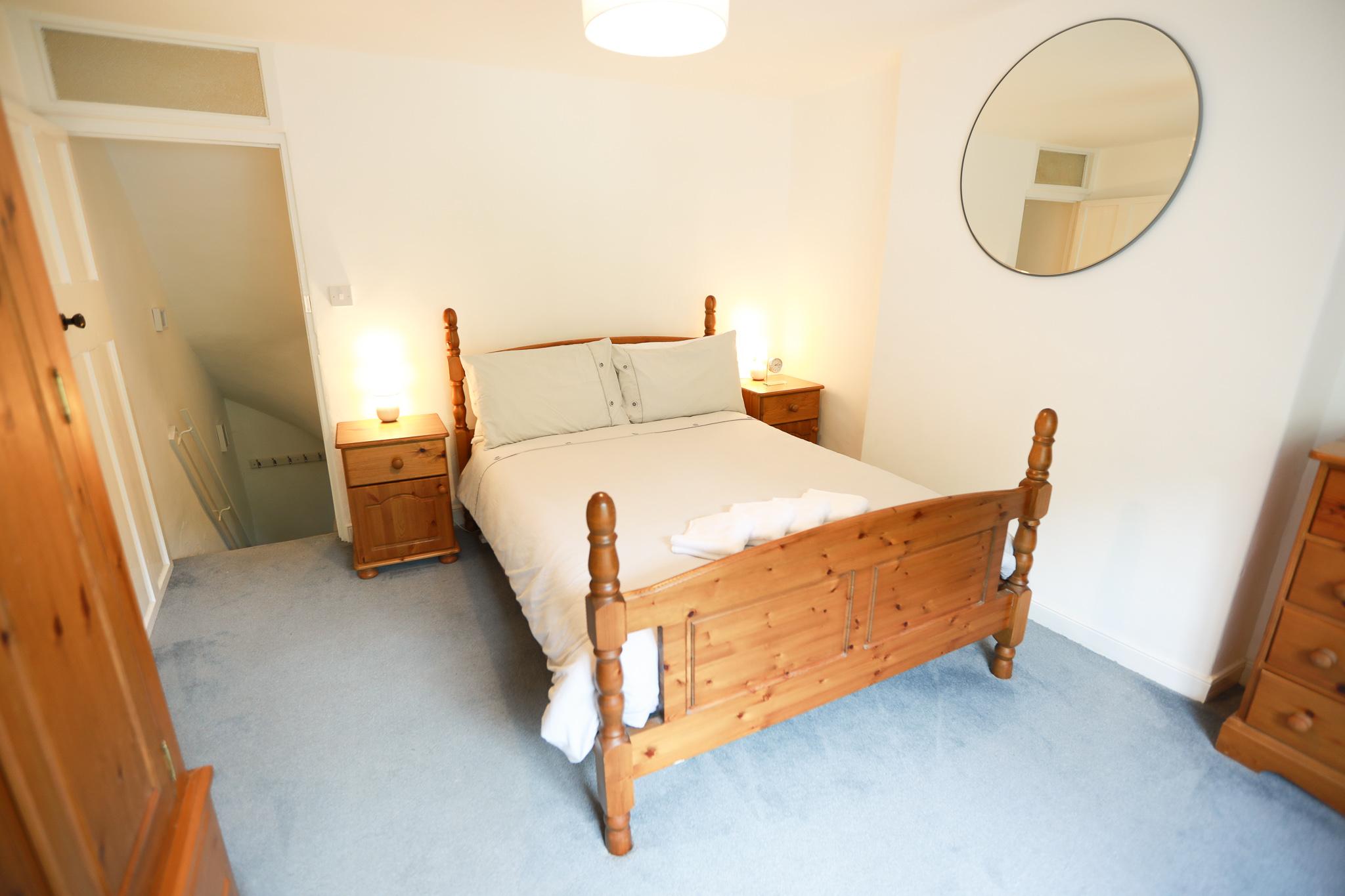 Lyn View Cottage1