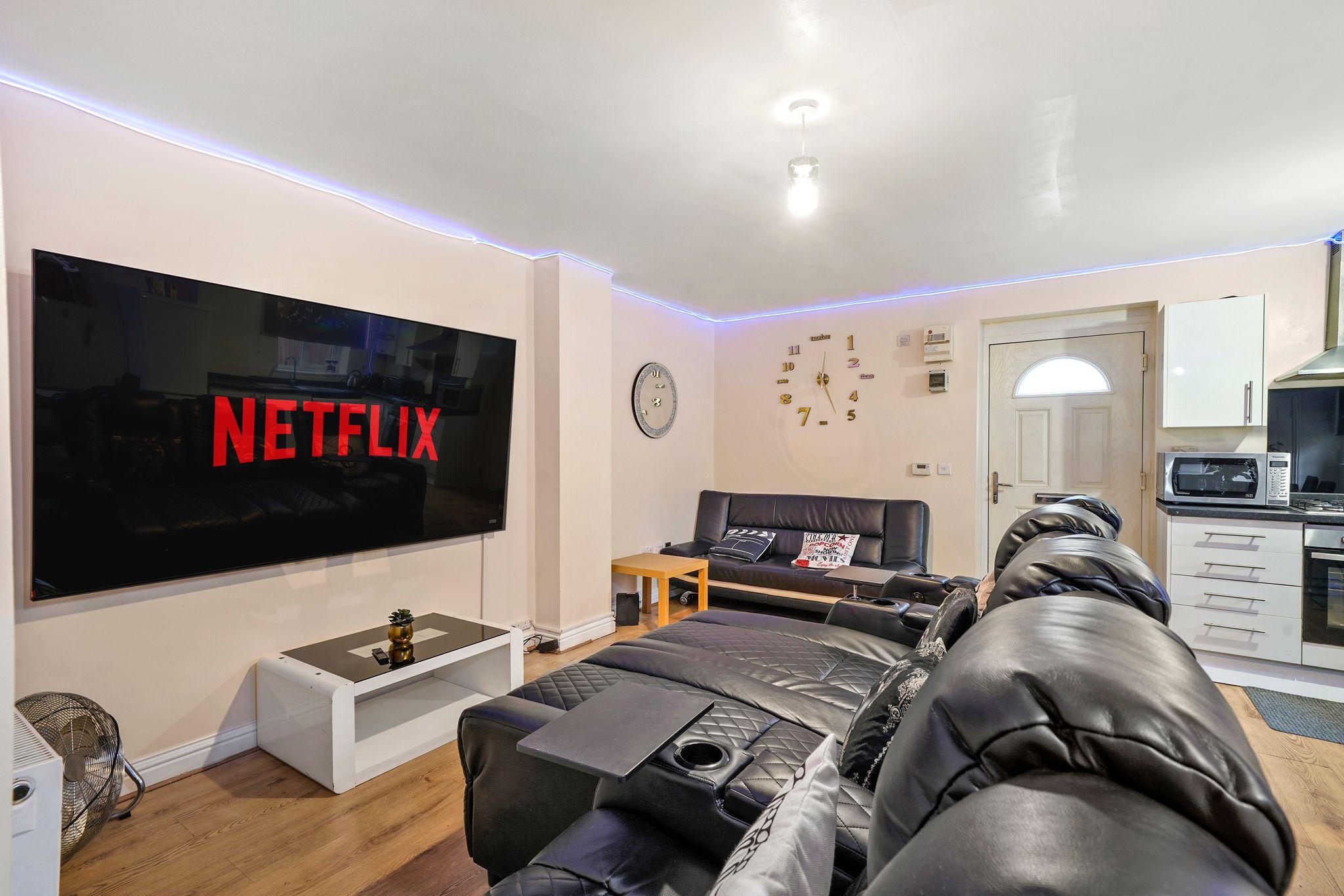 New Luxury one bedroom apartments2