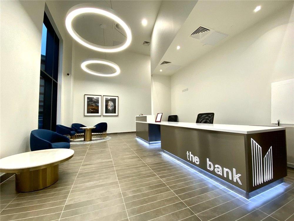Premium Executive Apartments - The Bank Tower 16