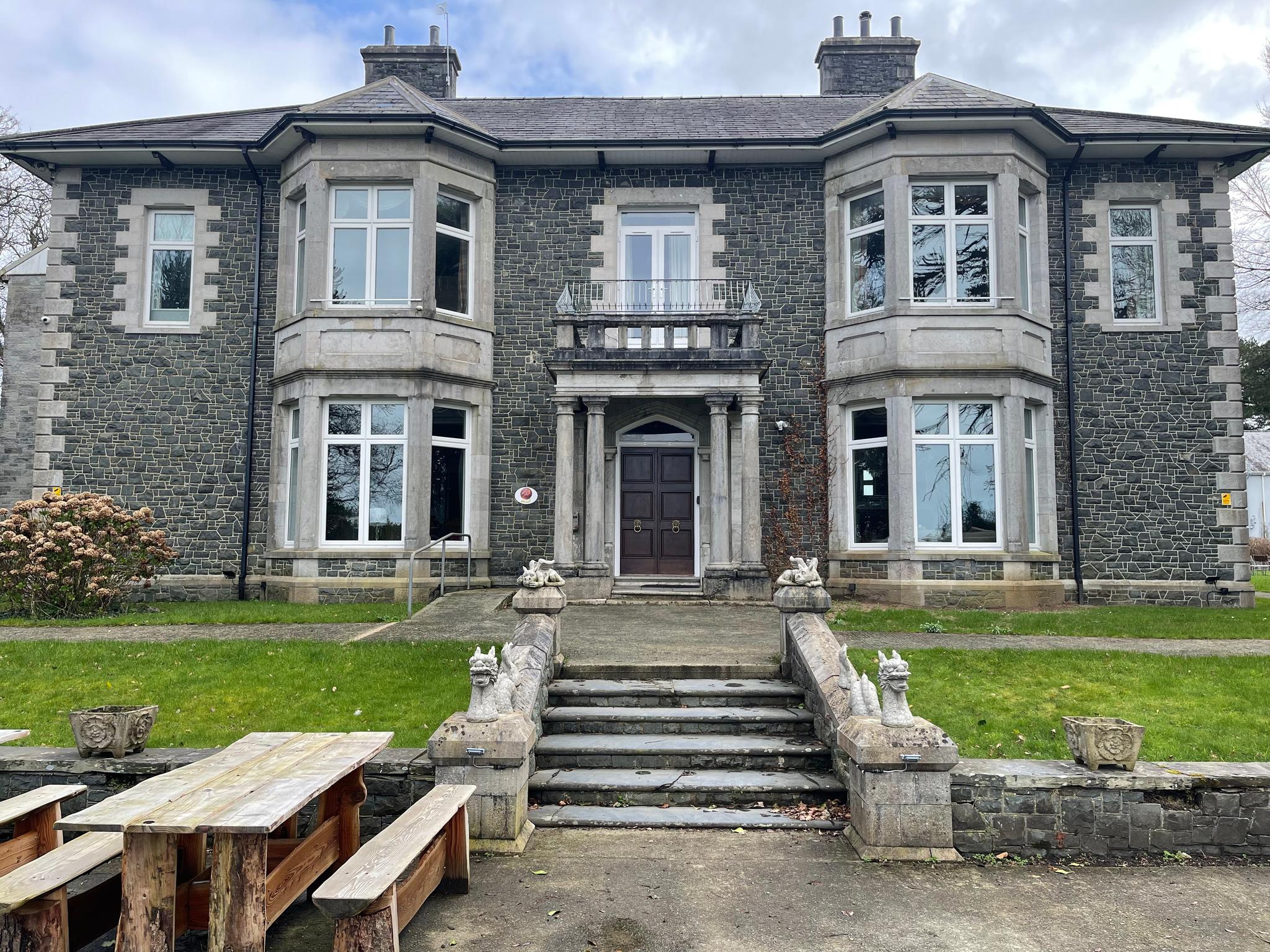 Plas Y Bryn1
