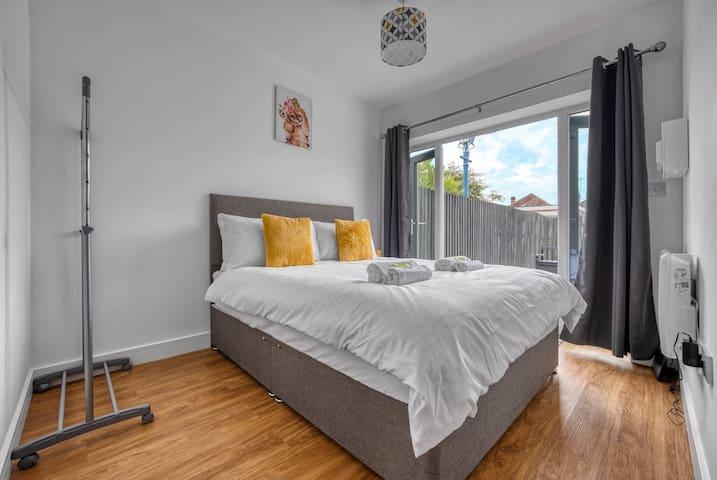 Complete Cute Apartment at Northfield Cottage1