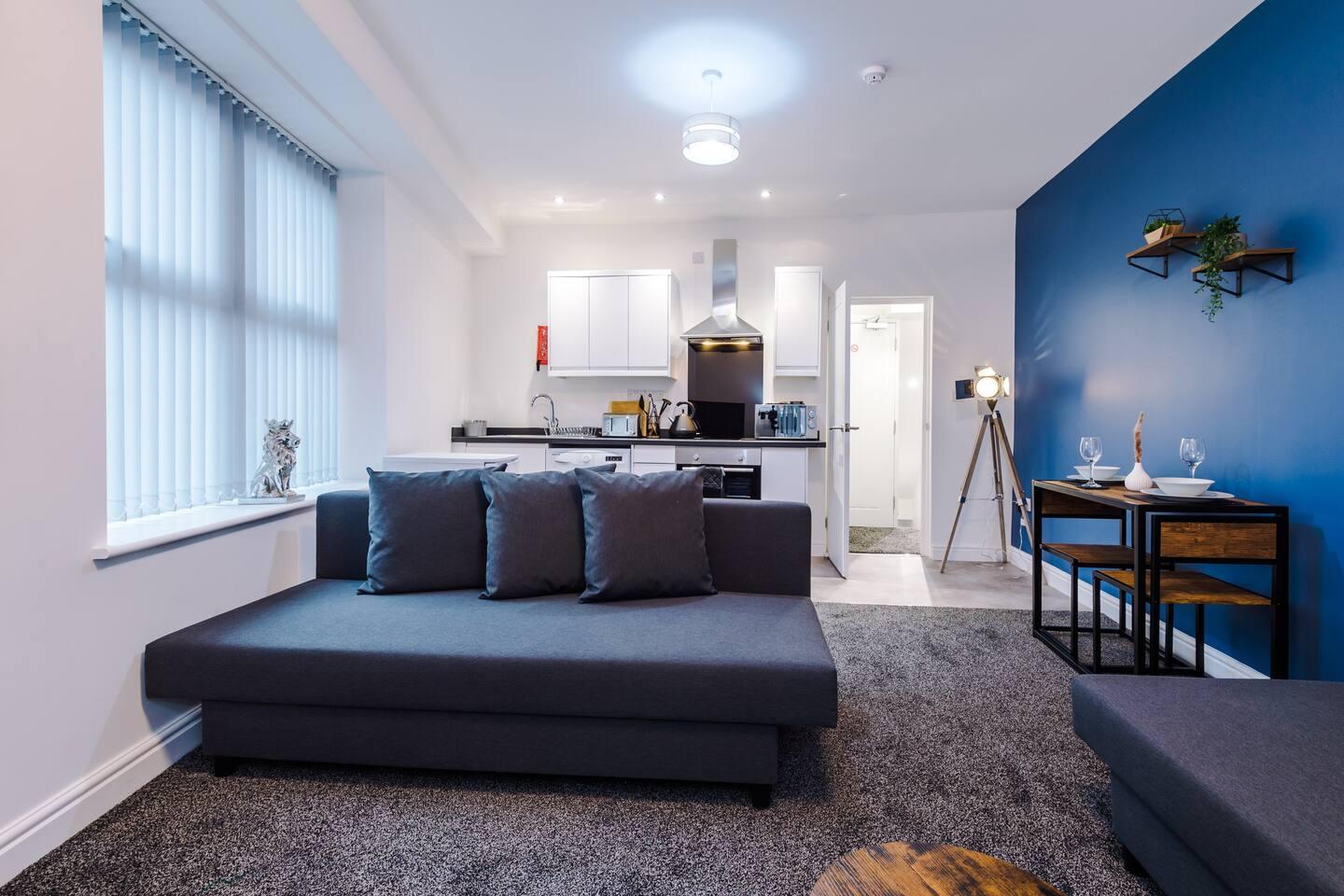 Rocky Lane Flat 22