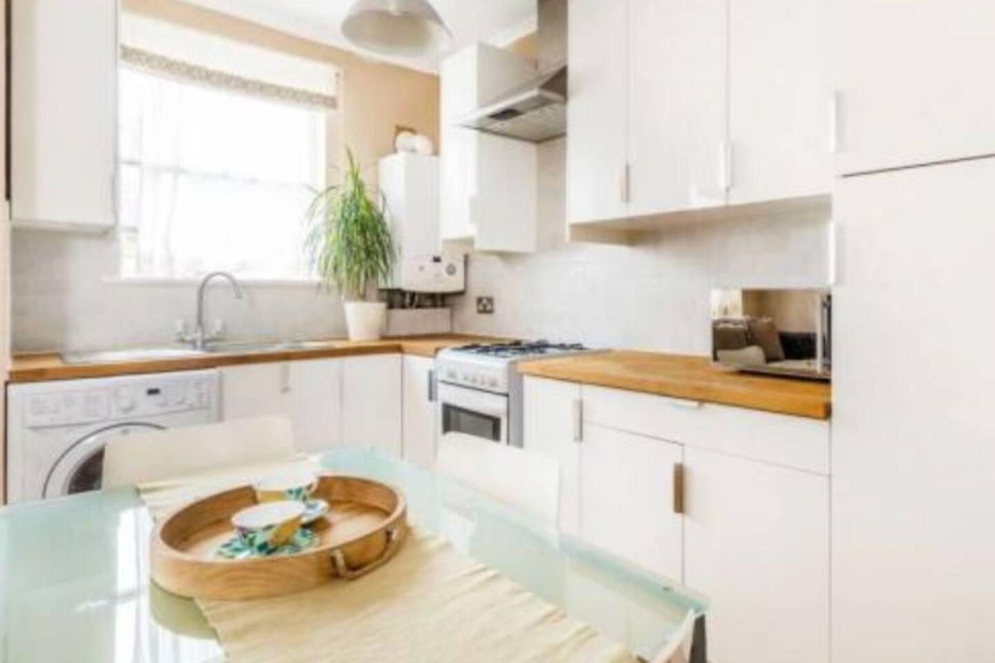 Comfy 1-Bed Flat Near Kensington3
