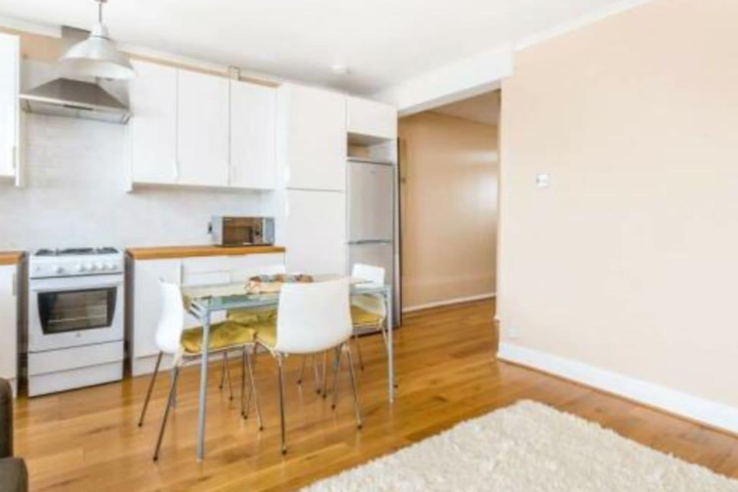 Comfy 1-Bed Flat Near Kensington4