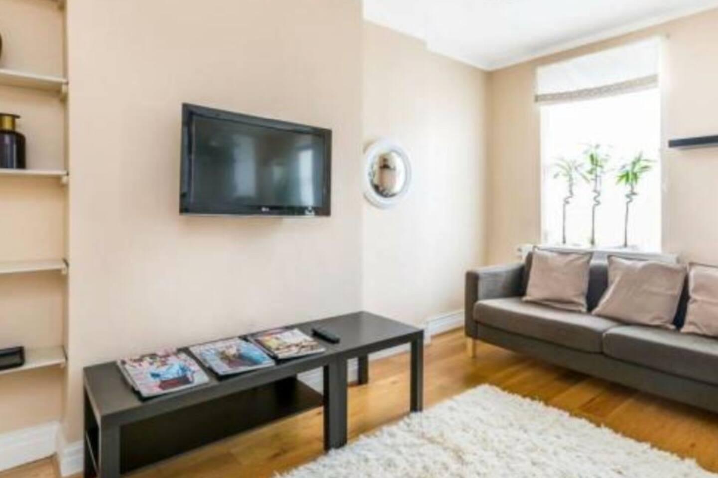 Comfy 1-Bed Flat Near Kensington5