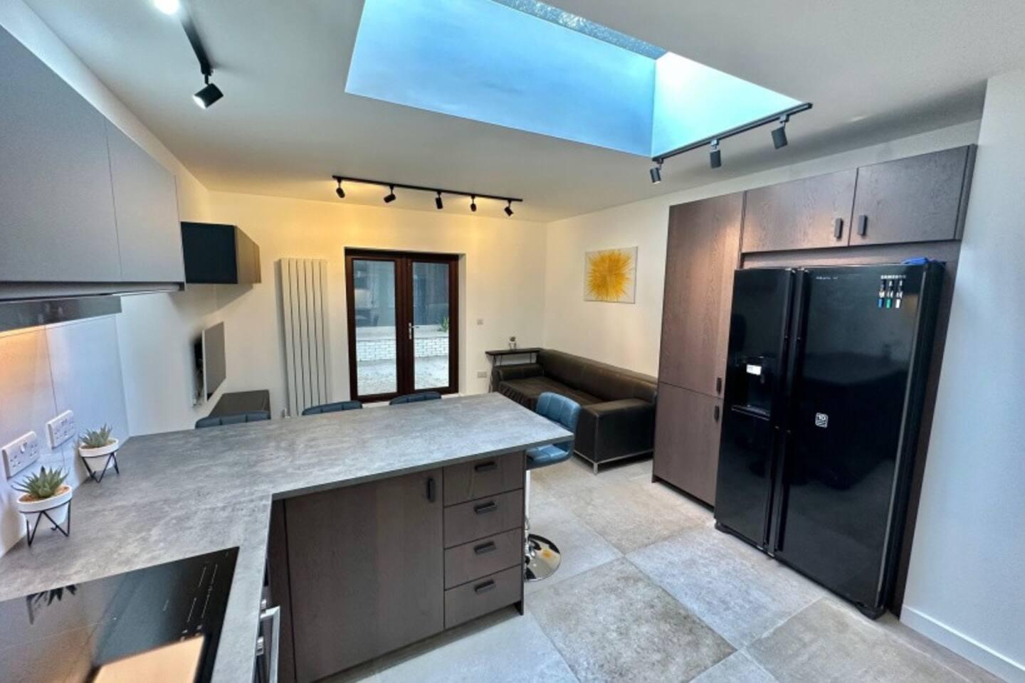 4 Bedroom house with Ensuite.contractors welcome1