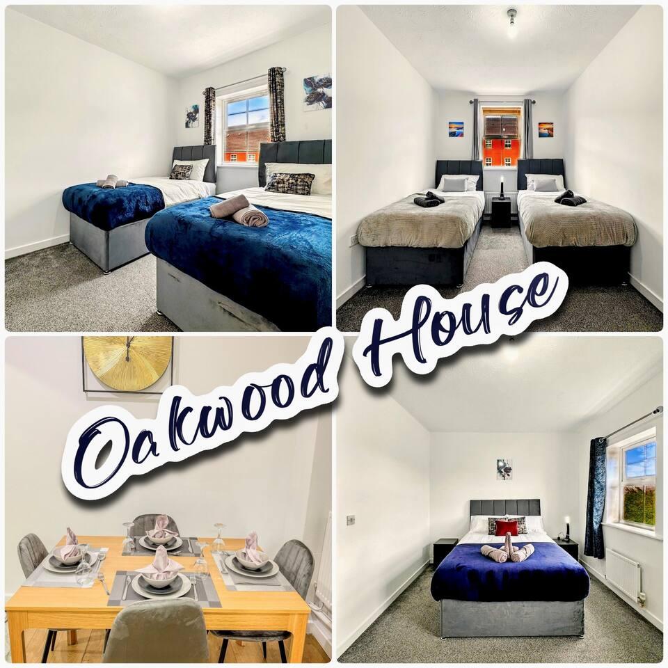 Oakwood House | Sleeps 11 | Work & Leisure|Parking1