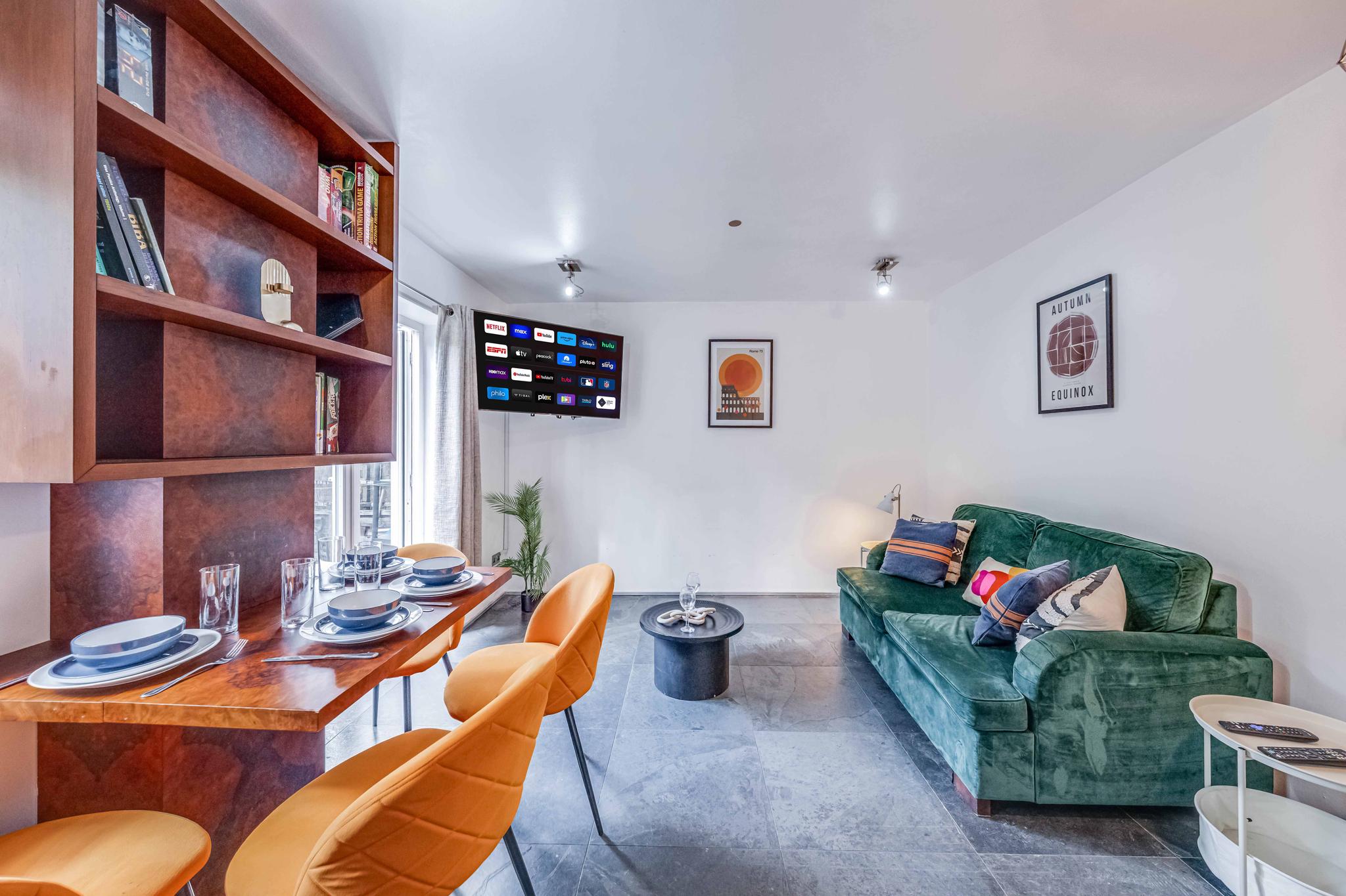 Stepney Green Gated Area w/ Parking & Garden1