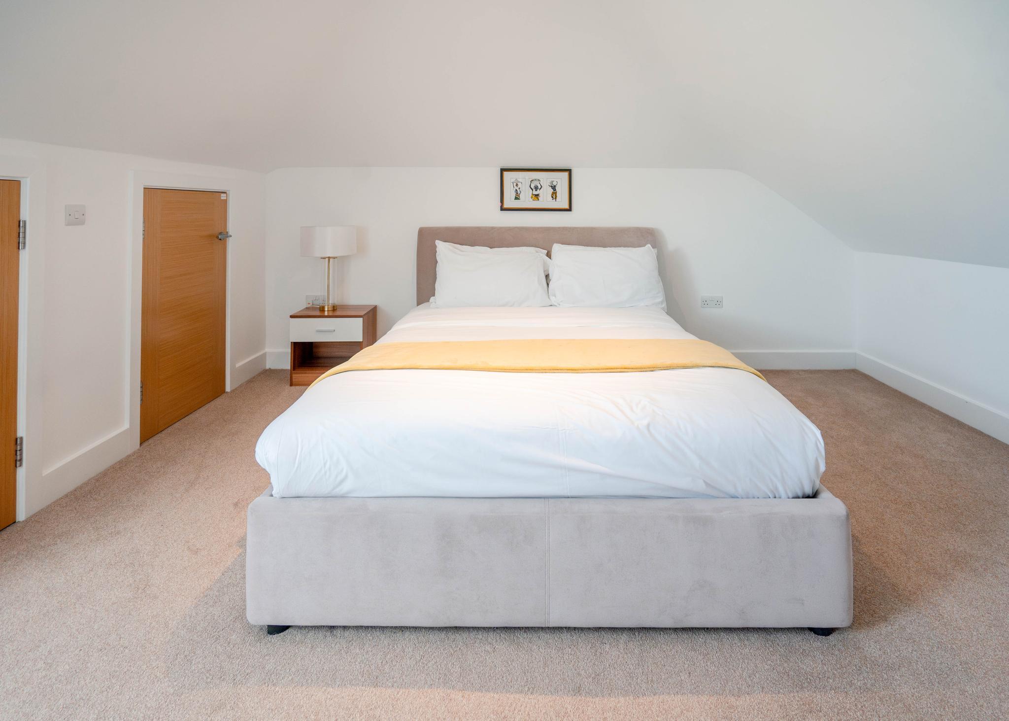 Peaceful double bedroom1