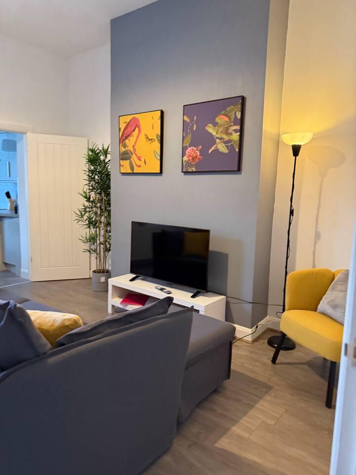 Spacious 4Bed - Next to Stadium1