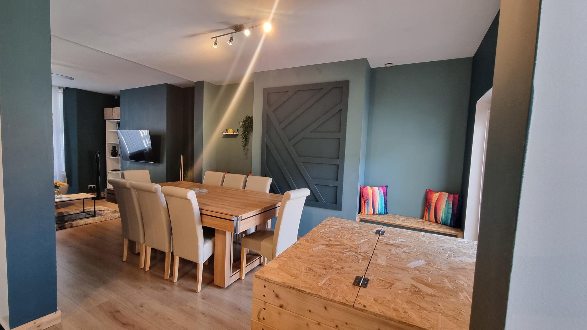 Luxury Group House | Games Room | Near Anfield5