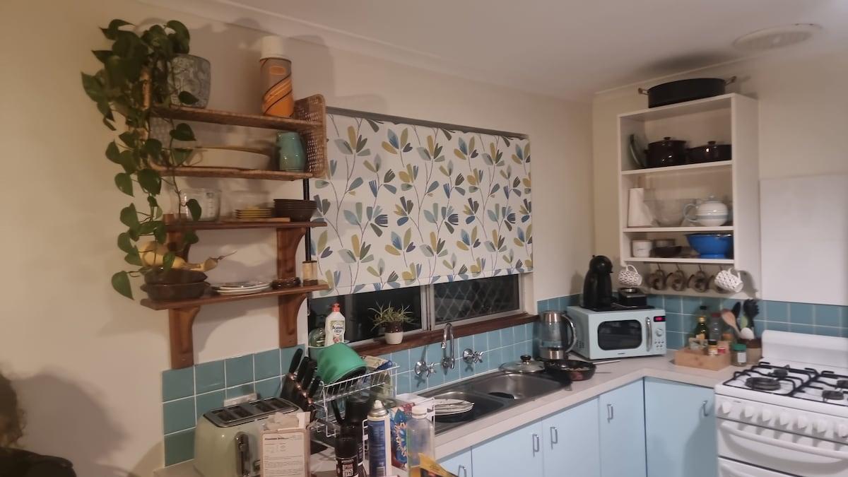 Ocean Drive Home: 3 bedroom 70s-inspired boho chic4