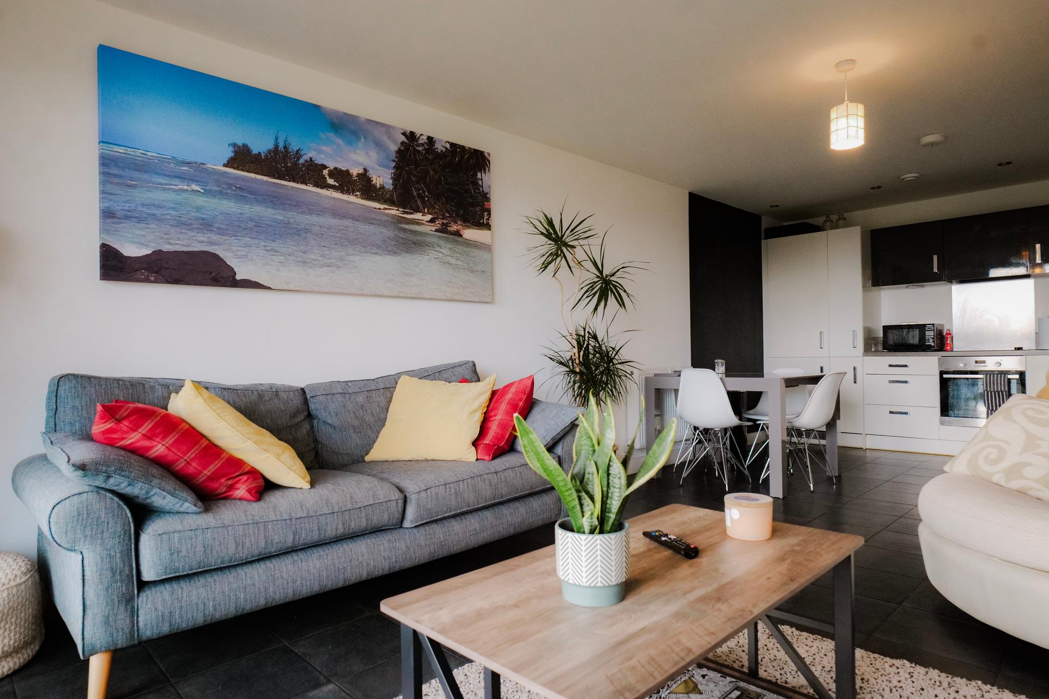 2-Bed Apartment with Stunning Cricket Ground View1
