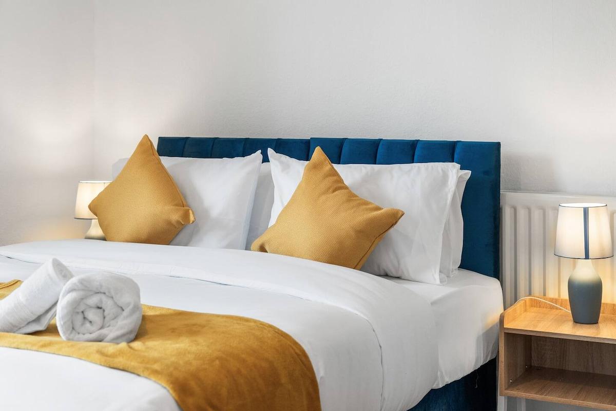The Quirk & Timber Retreat with Free Parking1
