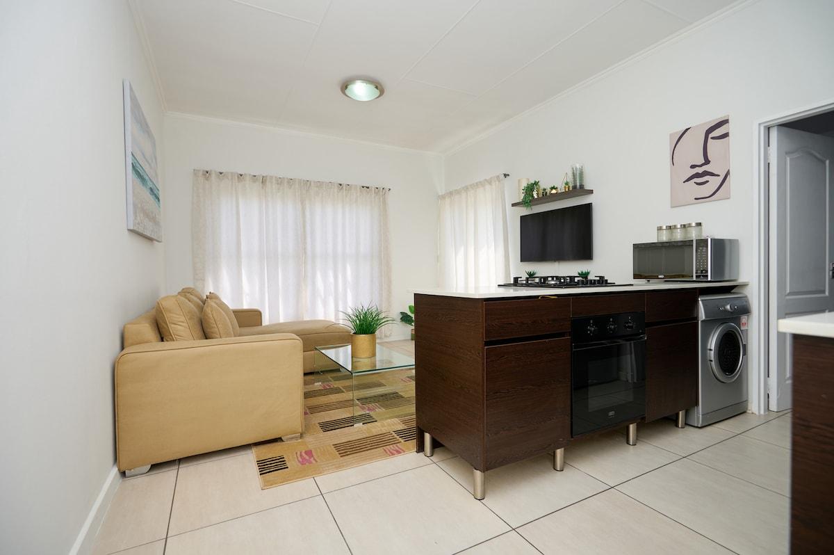 Sam's Apartments & Services-GR6 Stylish 1 Bedroom3
