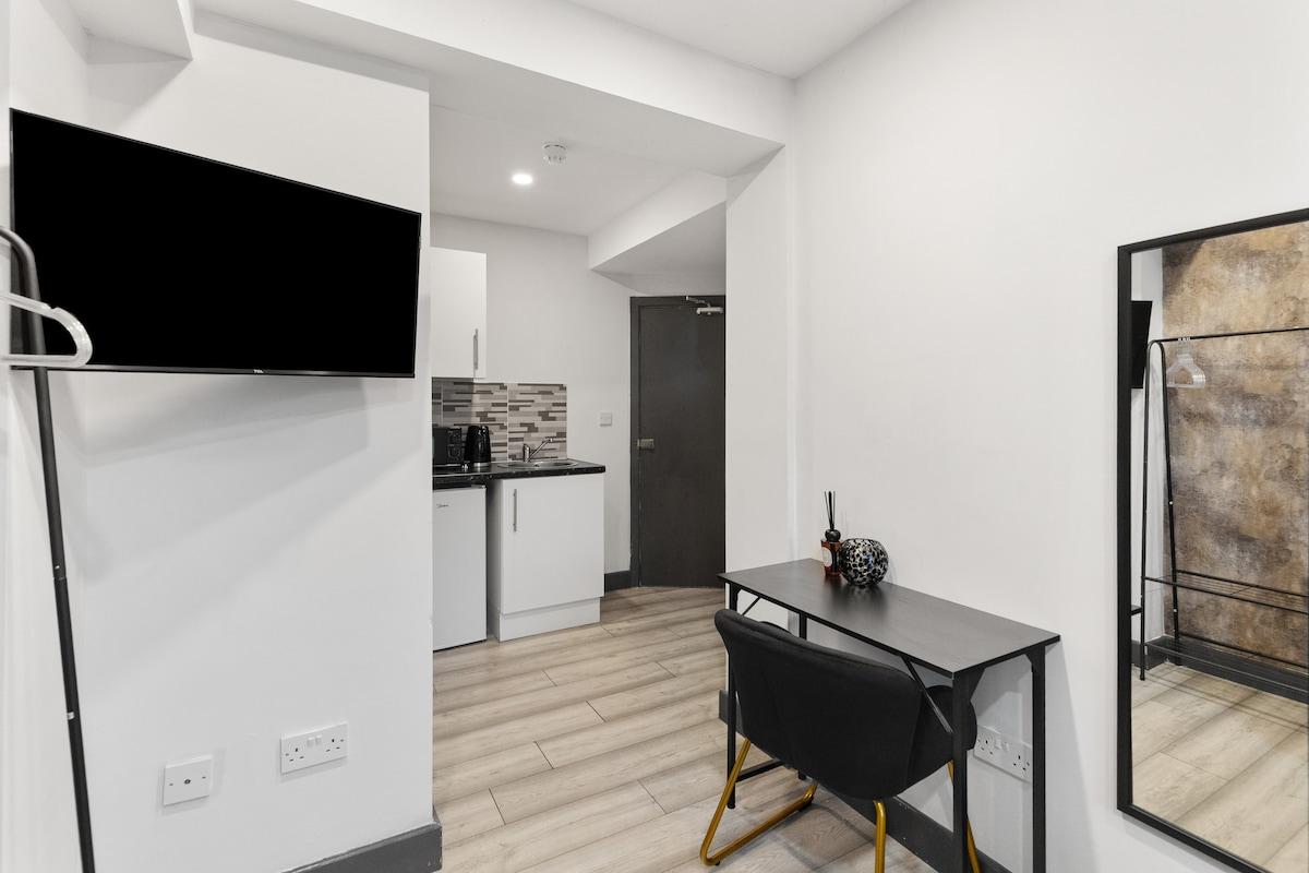 Stylish Studio+Parking Fast access Central London4