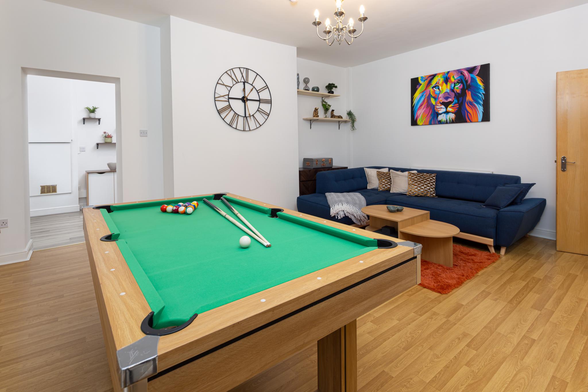 Luxury City Flat | Games Table | Cavern Quarter2