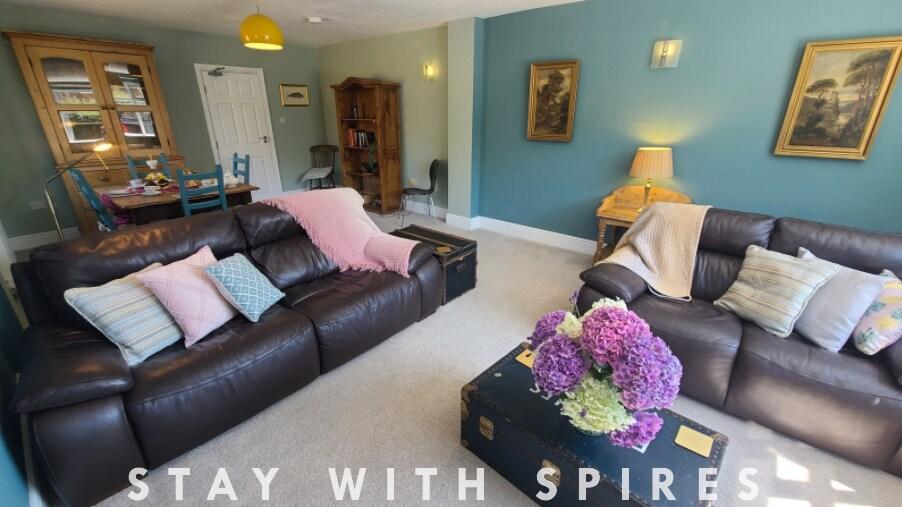 The Lodge 3 Ensuite Bedrooms near Cannock Chase4