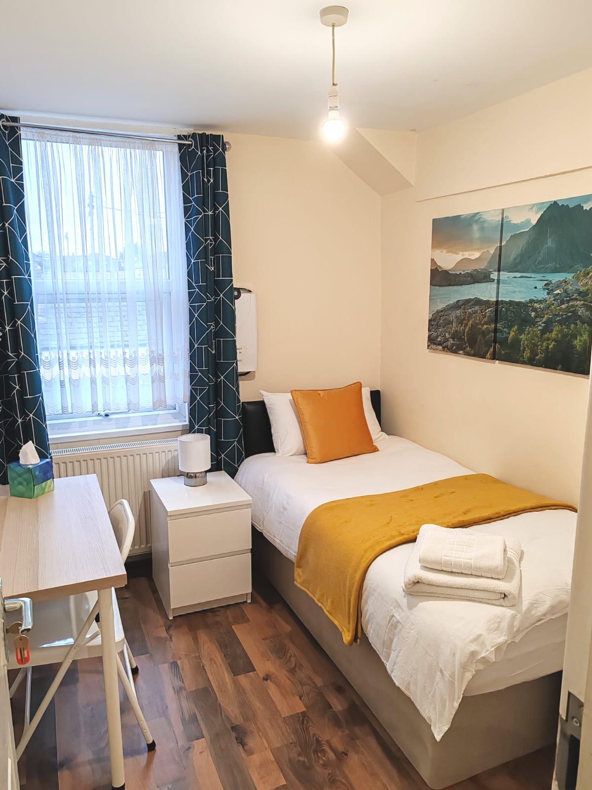 Cosy Single Room near Heathrow Airport1
