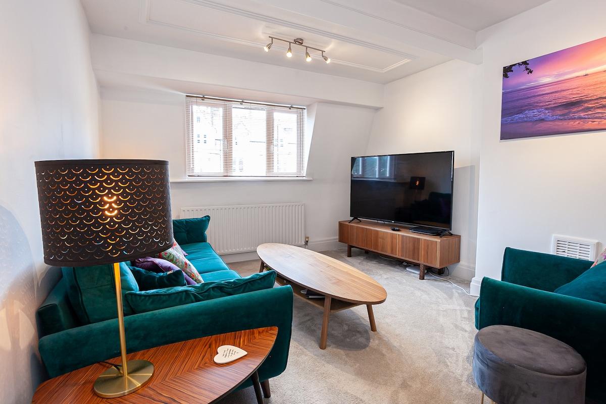 Cosy 2 Bed Apartment - Close to Leeds Centre1
