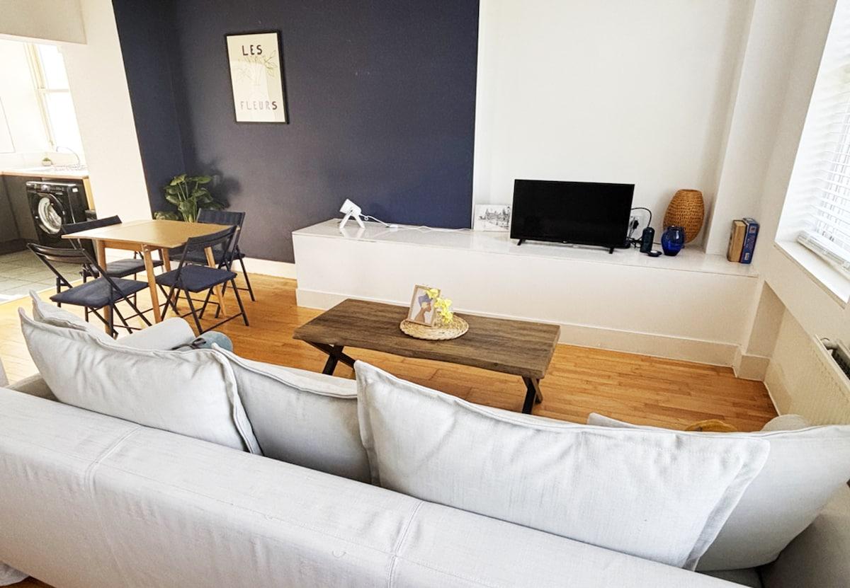 Cosy Flat Near City Centre & Princess Park4