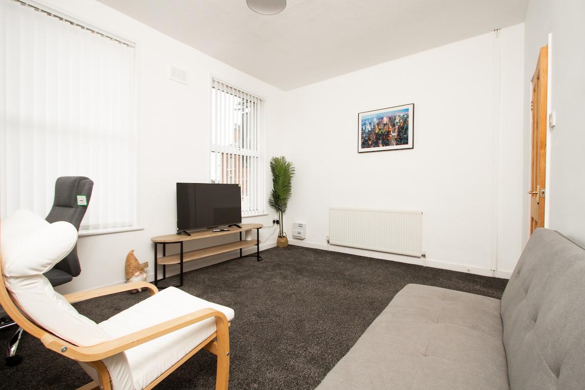 Cosy 2BR Flat Near Anfield & Goodison, Liverpool1