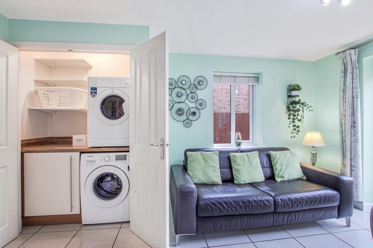 4 Bed 3.5 Bath in Bedford I Sleeps 7-9 I Parking6