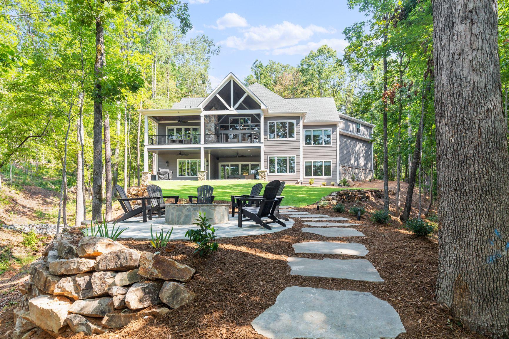 Keowee Cove Retreat on Lake Keowee!1