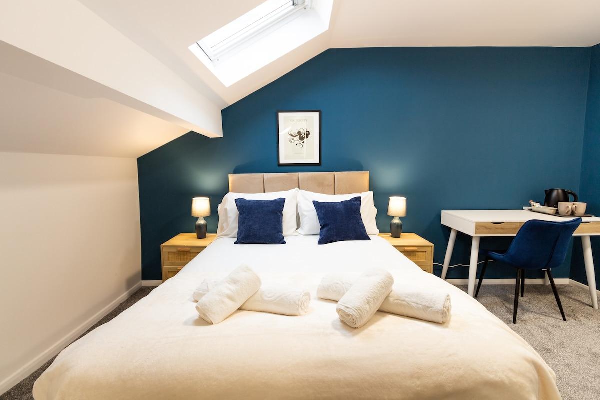 Cosy Large Ensuite Room in the Heart of Oldham1