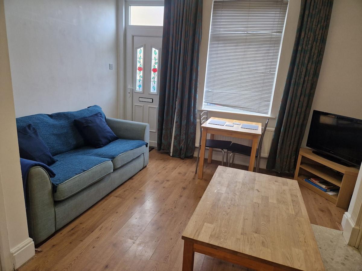 Cosy 3 Bed House in Sheffield - Fast WiFi!1