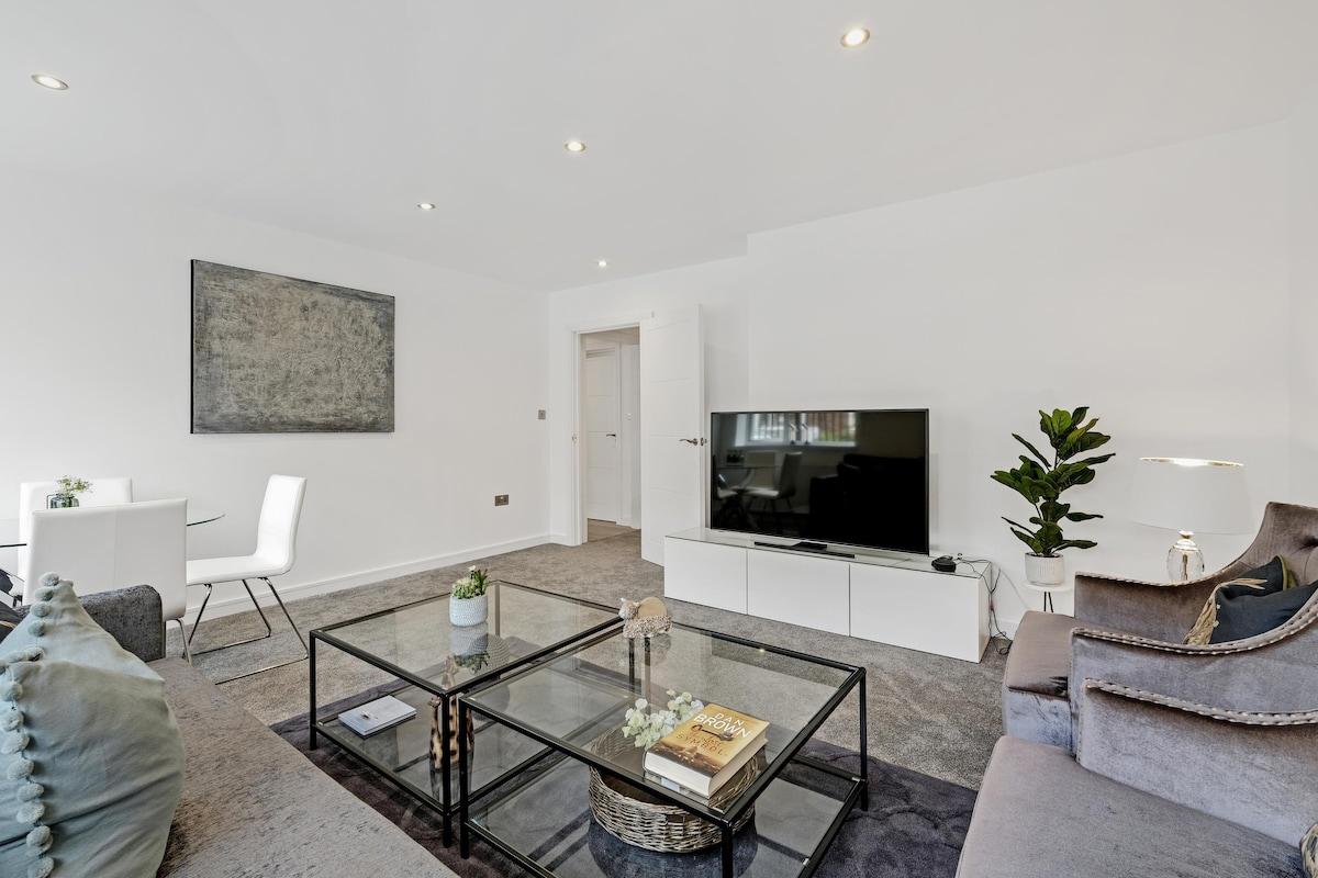 St Martins 2 Bedroom & 2 Bathroom Apt. 1 - Ruislip1
