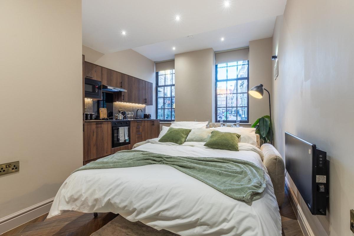 Leeds City Luxe Apartment with Parking6