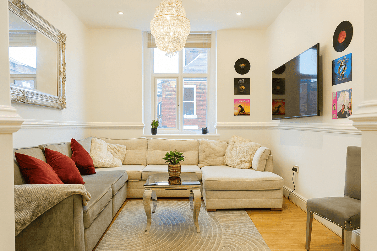 White Tulip Central 3 bedroom Duplex Loft1