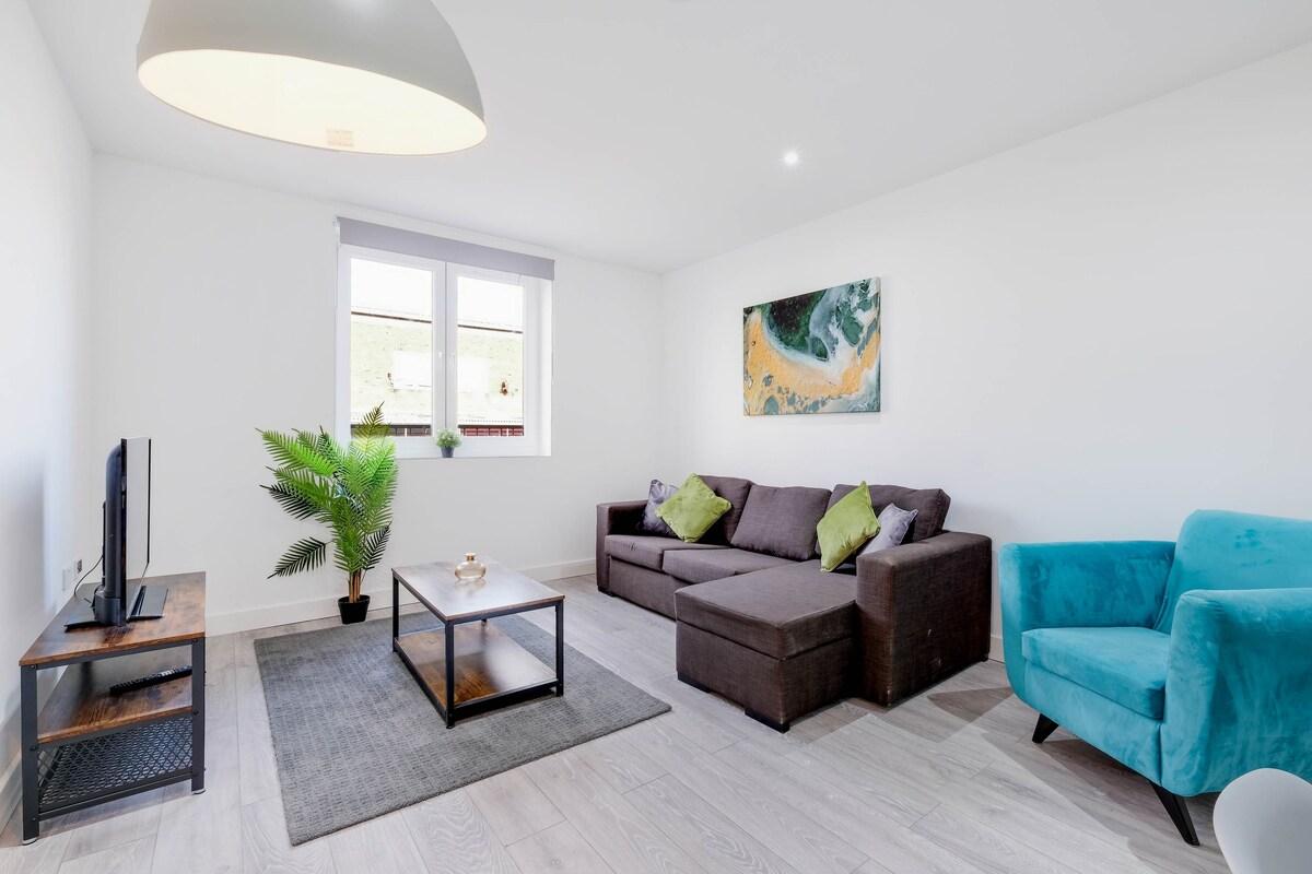 Corby Town Centre Serviced Apartment-03 with Wi-Fi1