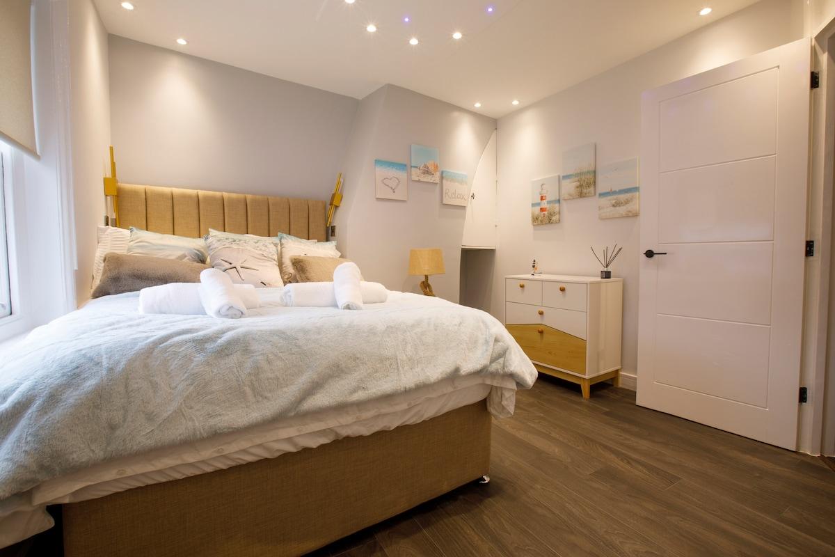 Charming Central Weymouth 2bed next Beachfront1