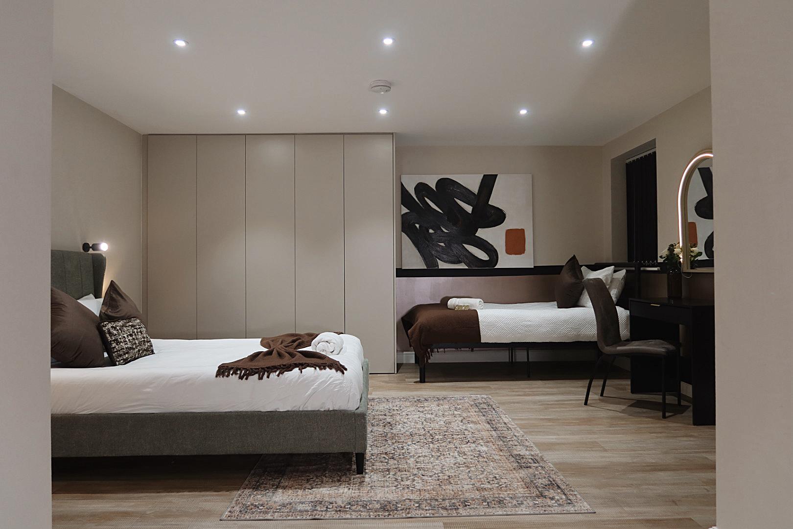 The Central Maison| LS11