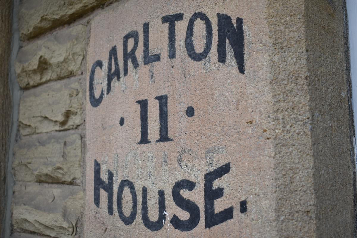 The Carlton, central Victorian Townhouse + Parking5