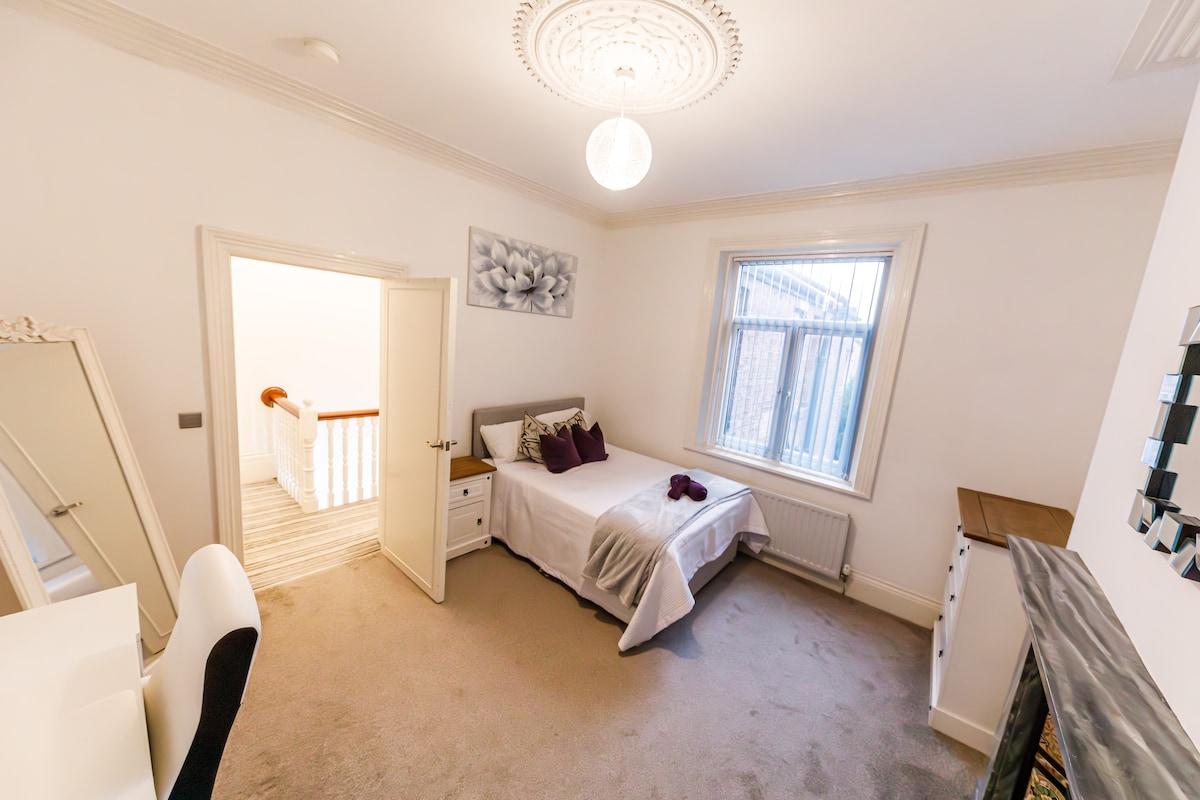 Spacious 5BR Sunderland Home for Work & Family4