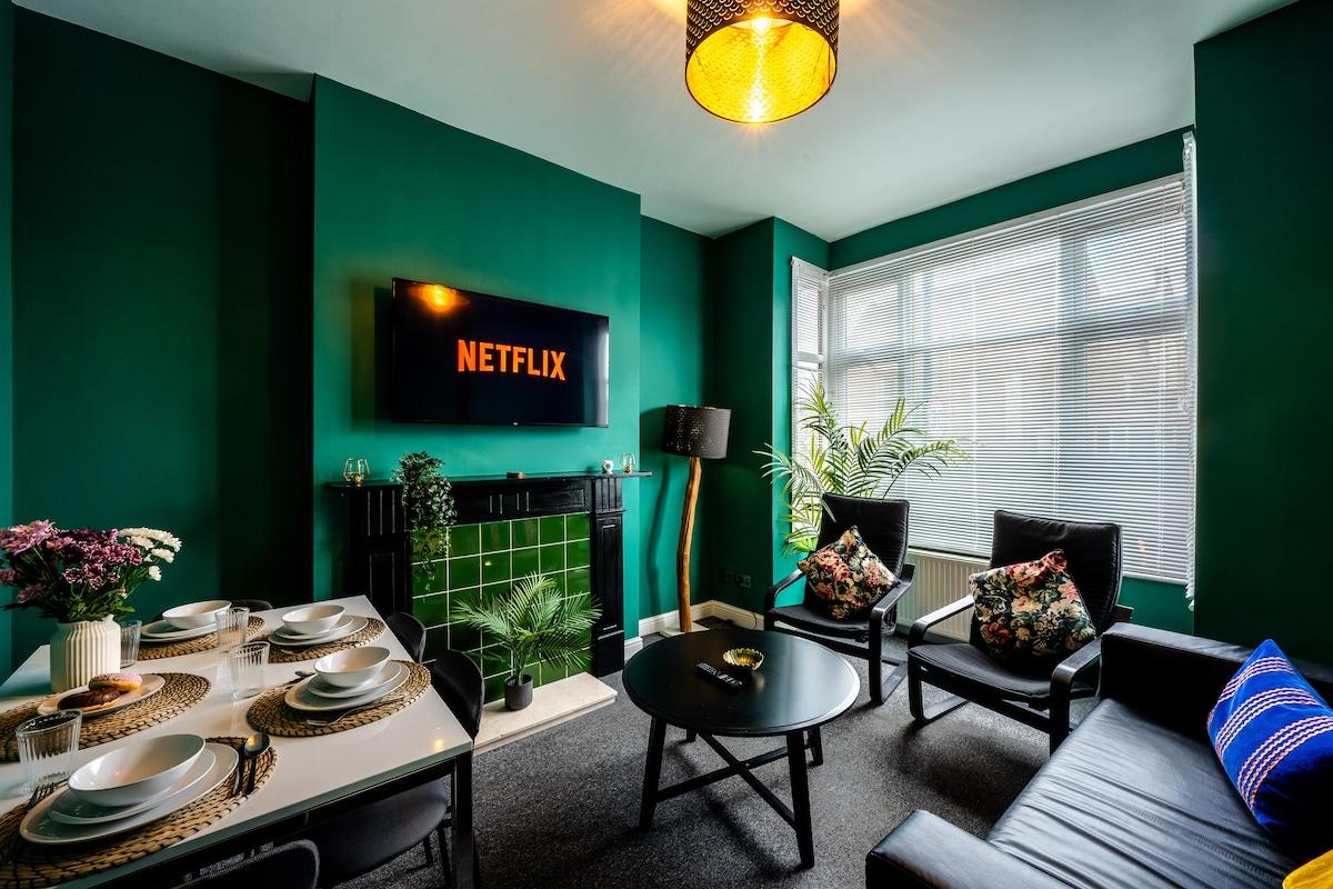 Spacious Central Nottingham House1