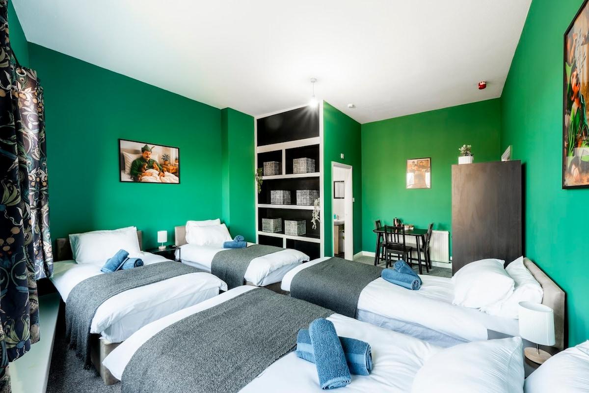 Room Only | Upper Ensuite | Sleeps 41
